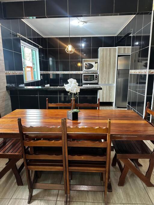 Casa Com Piscina No Sul Da Ilha 14 Pessoas *